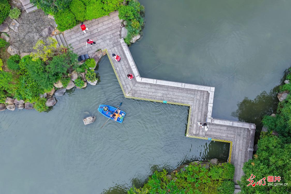 世界环境日：各地净滩护岸守护碧水清流