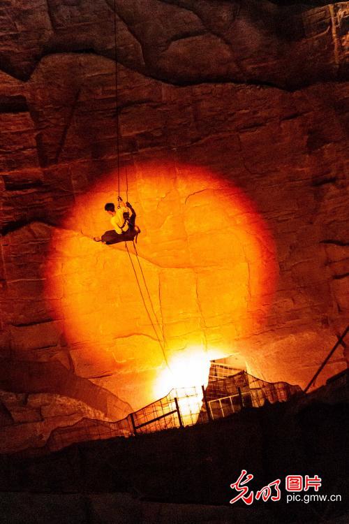 林州《太行·红日》：实景演绎红旗渠精神新篇