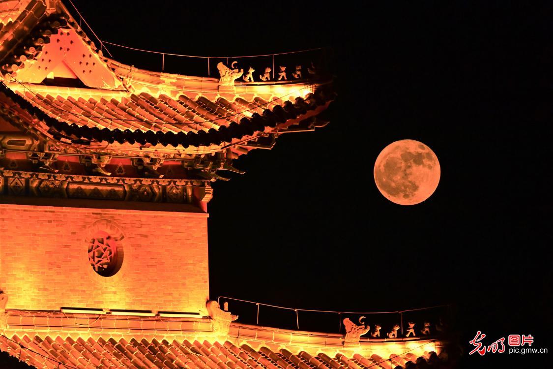 2025年度“最低满月”现身天宇 2025年度“最低满月”现身天宇