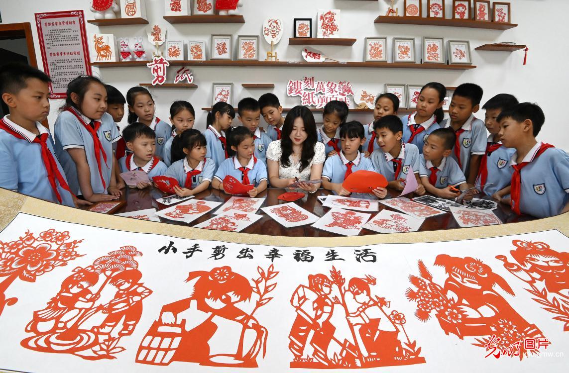 文化和自然遗产日丨让非遗“活”进年轻人的生活