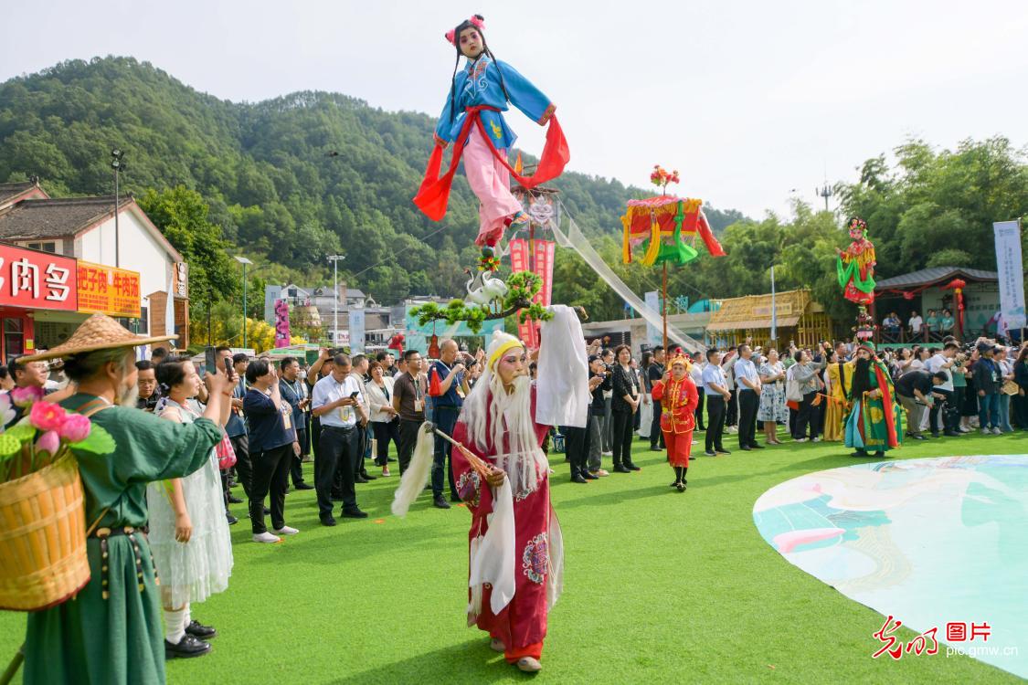 全国非遗展演齐聚洛阳栾川 共绘传承新篇
