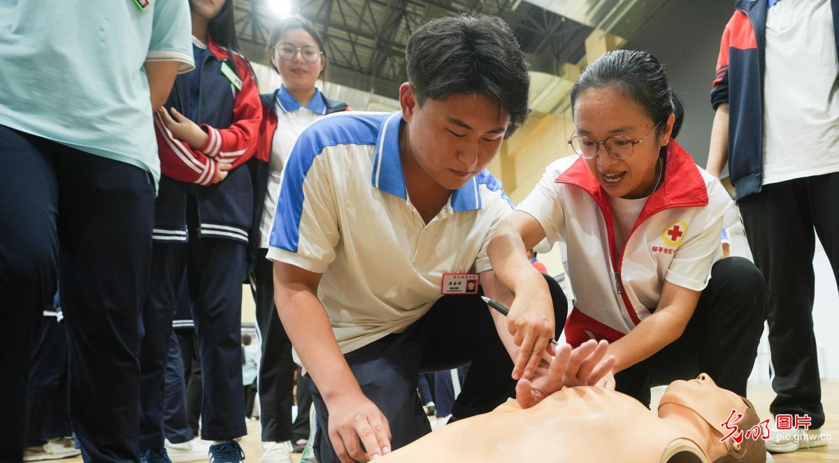 实操趣味学安全 暑期护航全覆盖