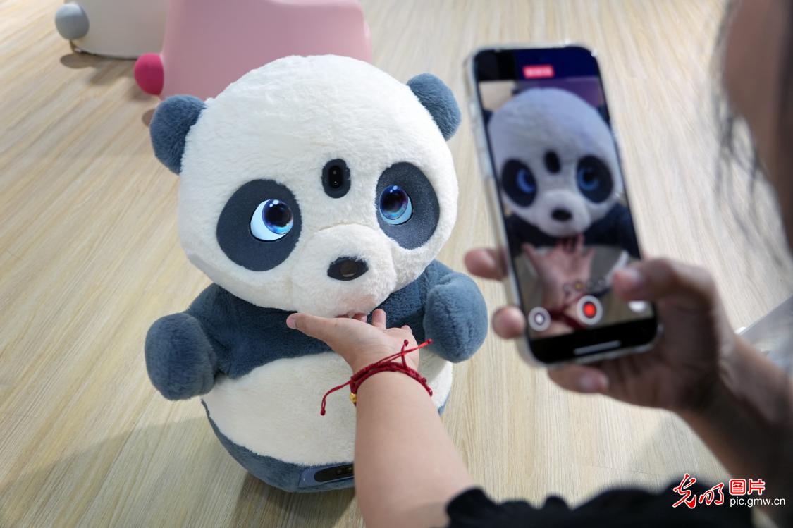 2025世界机器人大会在京开幕 2025世界机器人大会在京开幕