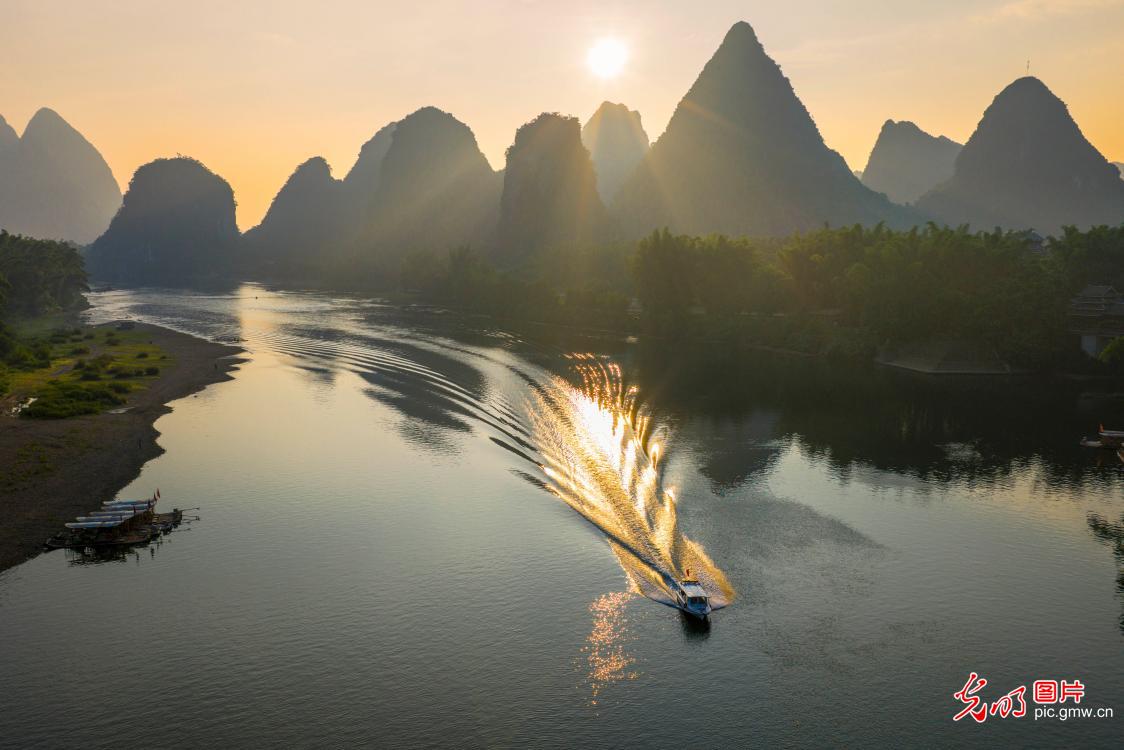 漓江秋日胜景