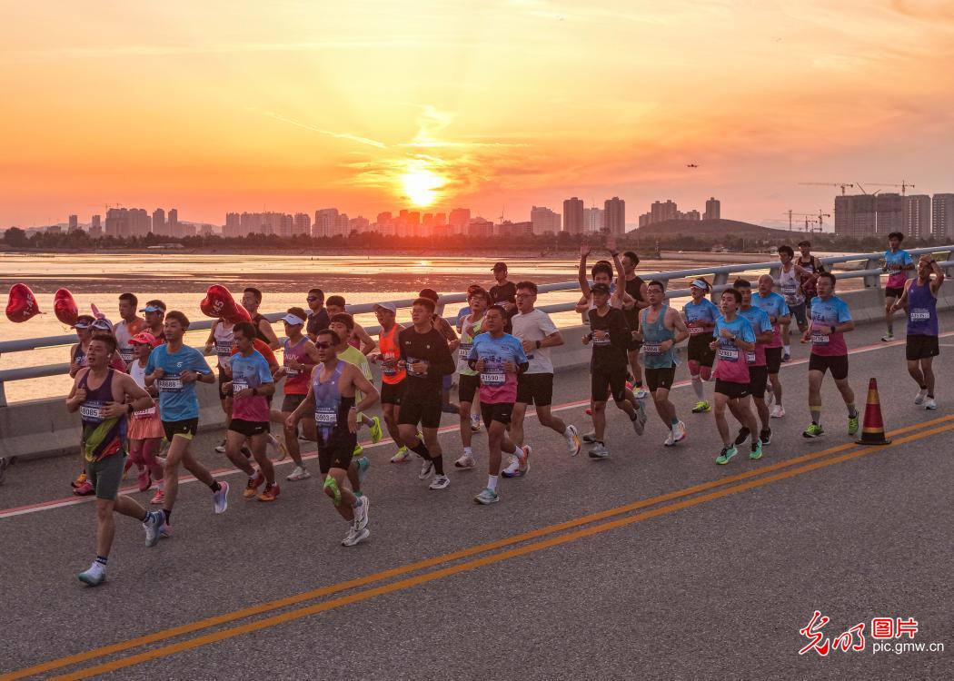 各地马拉松周末开跑