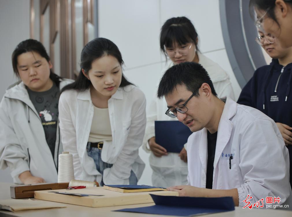 古籍保护课程进校园
