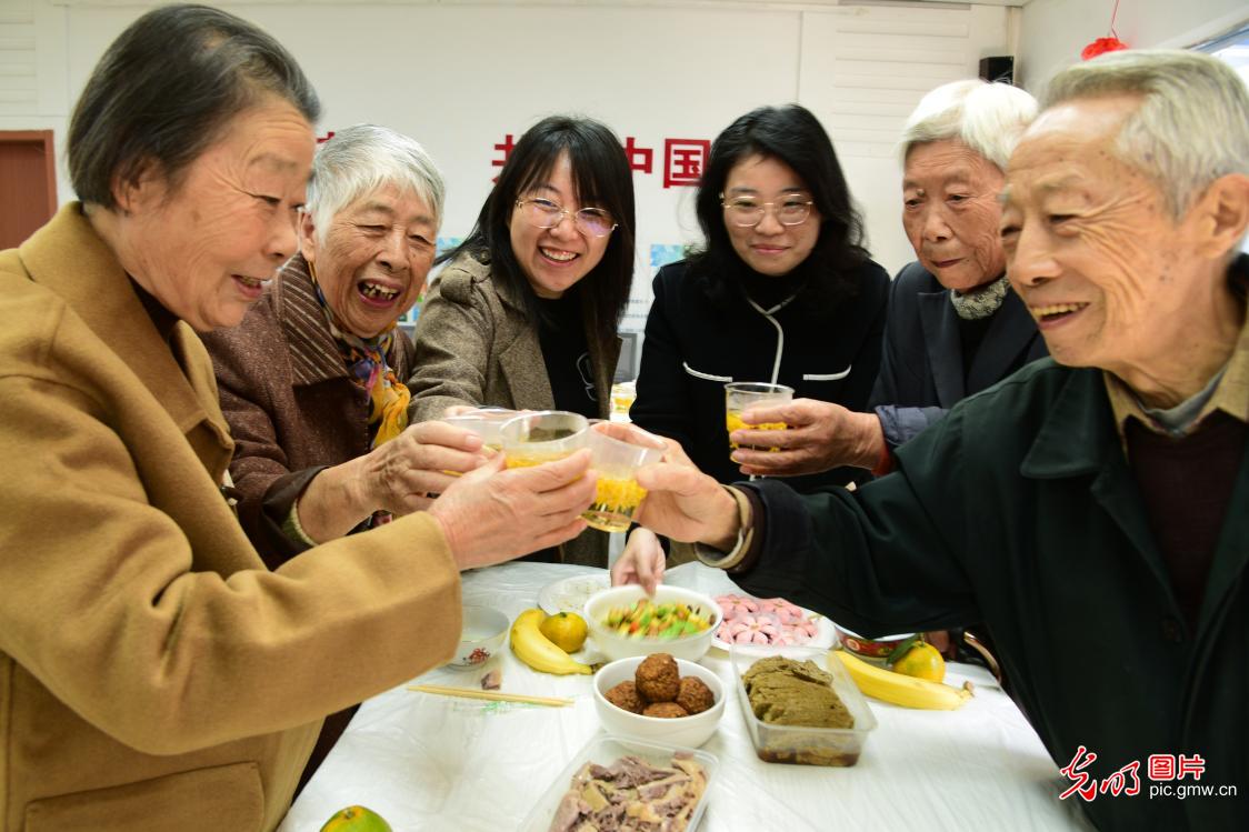 九九话重阳 温情传美德 九九话重阳 温情传美德