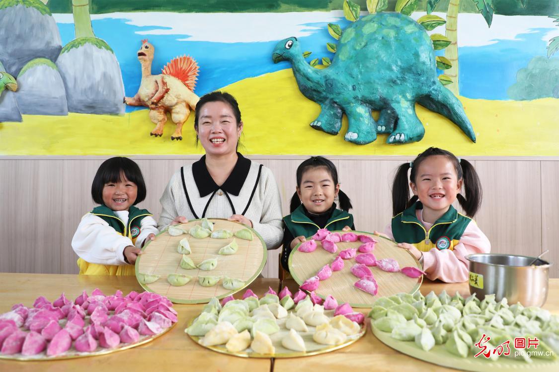 立冬日,校园非遗课“活”起来 立冬日,校园非遗课“活”起来