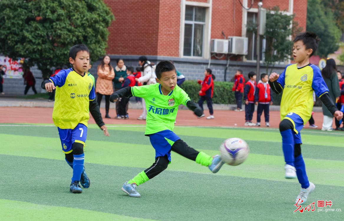 校园足球欢乐多 校园足球欢乐多