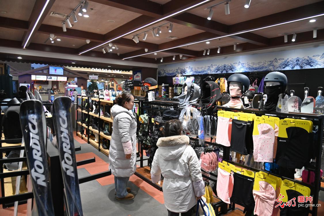 【冰雪暖民生】新手滑雪不踩坑 这5个知识点先拿捏