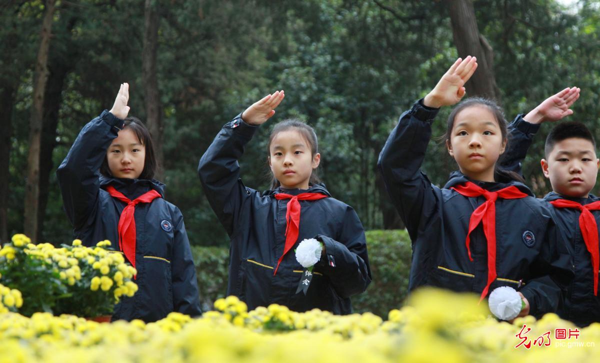 国家公祭日|敬逝者 护和平 强吾辈 国家公祭日|敬逝者 护和平 强吾辈