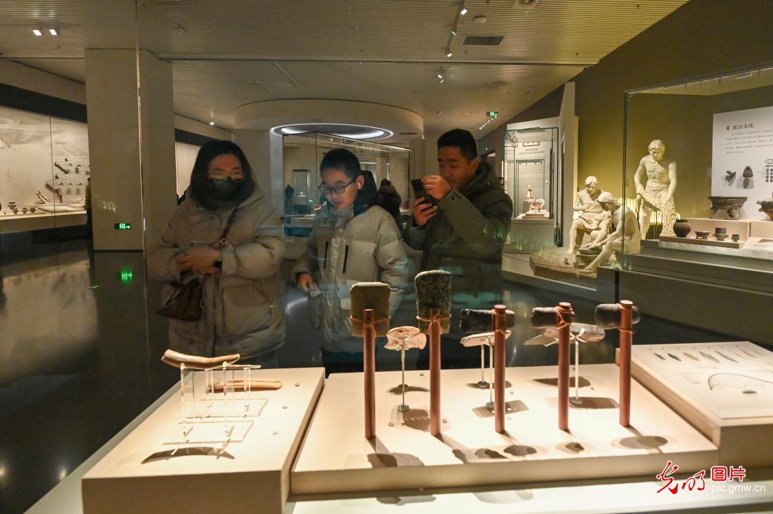 赏文物 学知识 度周末