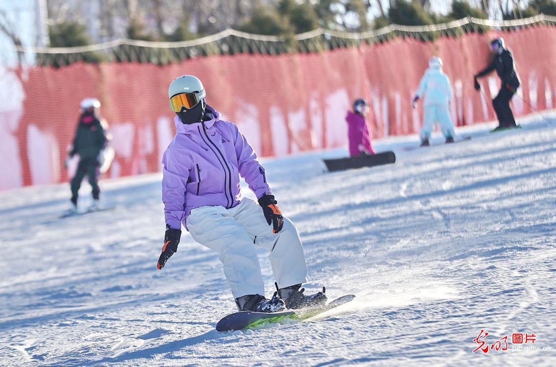 【冰天雪地的“热答卷”】驰骋冰雪间 涌动新经济 【冰天雪地的“热答卷”】驰骋冰雪间 涌动新经济