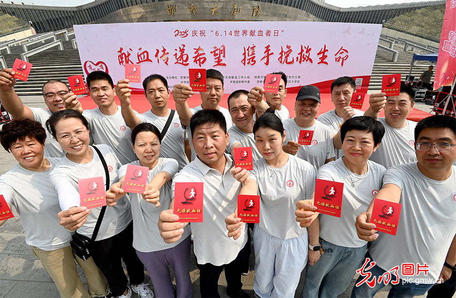 AI动画｜五件暖心事 定格温情时