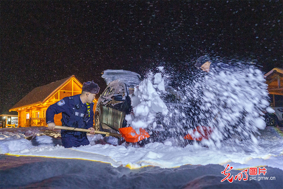 AI动画｜五件暖心事 定格温情时