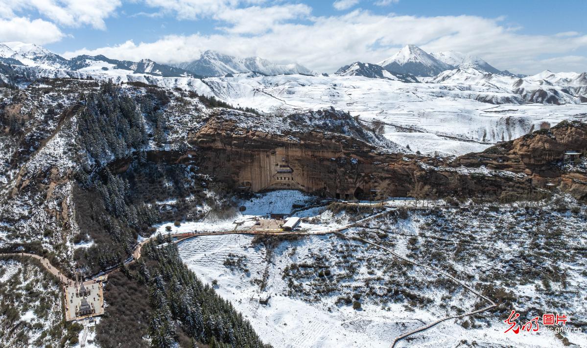【冰雪暖民生】走遍甘肃 ,赴一场雪的邀约 【冰雪暖民生】走遍甘肃 ,赴一场雪的邀约