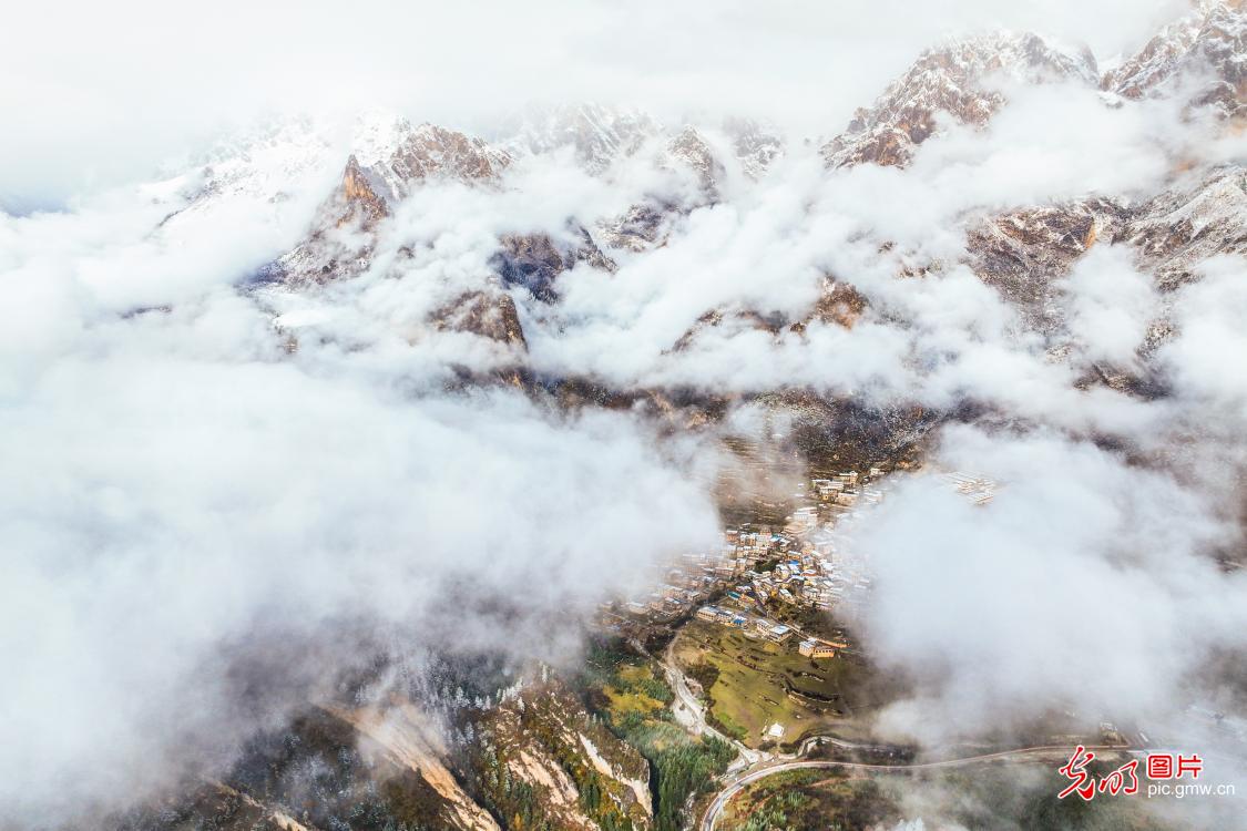 【冰雪暖民生】走遍甘肃 ,赴一场雪的邀约 【冰雪暖民生】走遍甘肃 ,赴一场雪的邀约