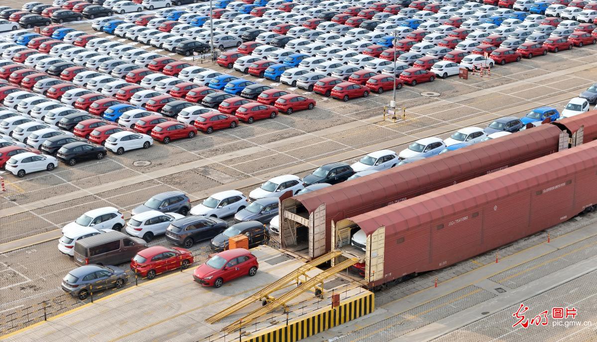 我国汽车产销连续17年全球第一
