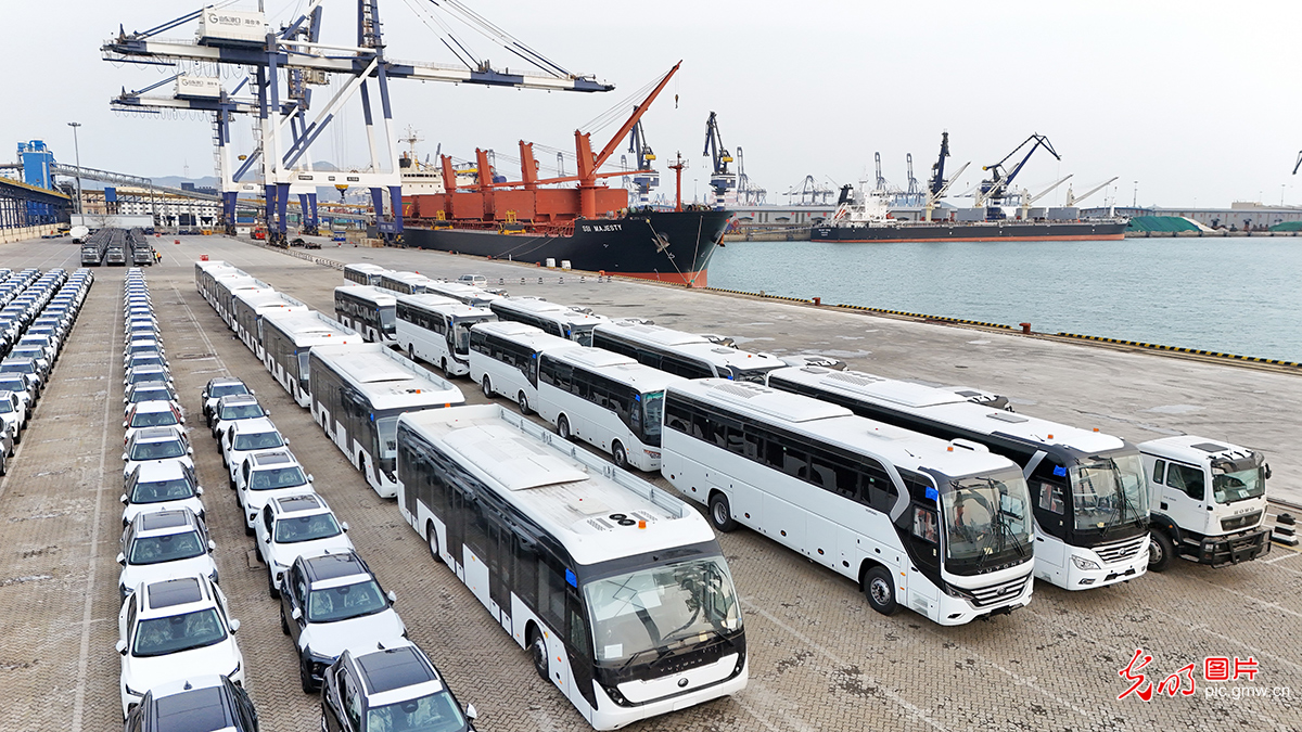 我国汽车产销连续17年全球第一