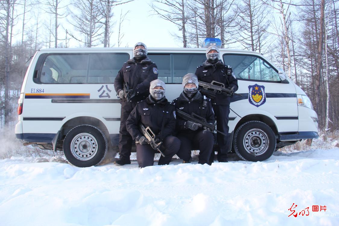 【致敬奋斗者・寒冬里的坚守】森林警察踏雪巡防