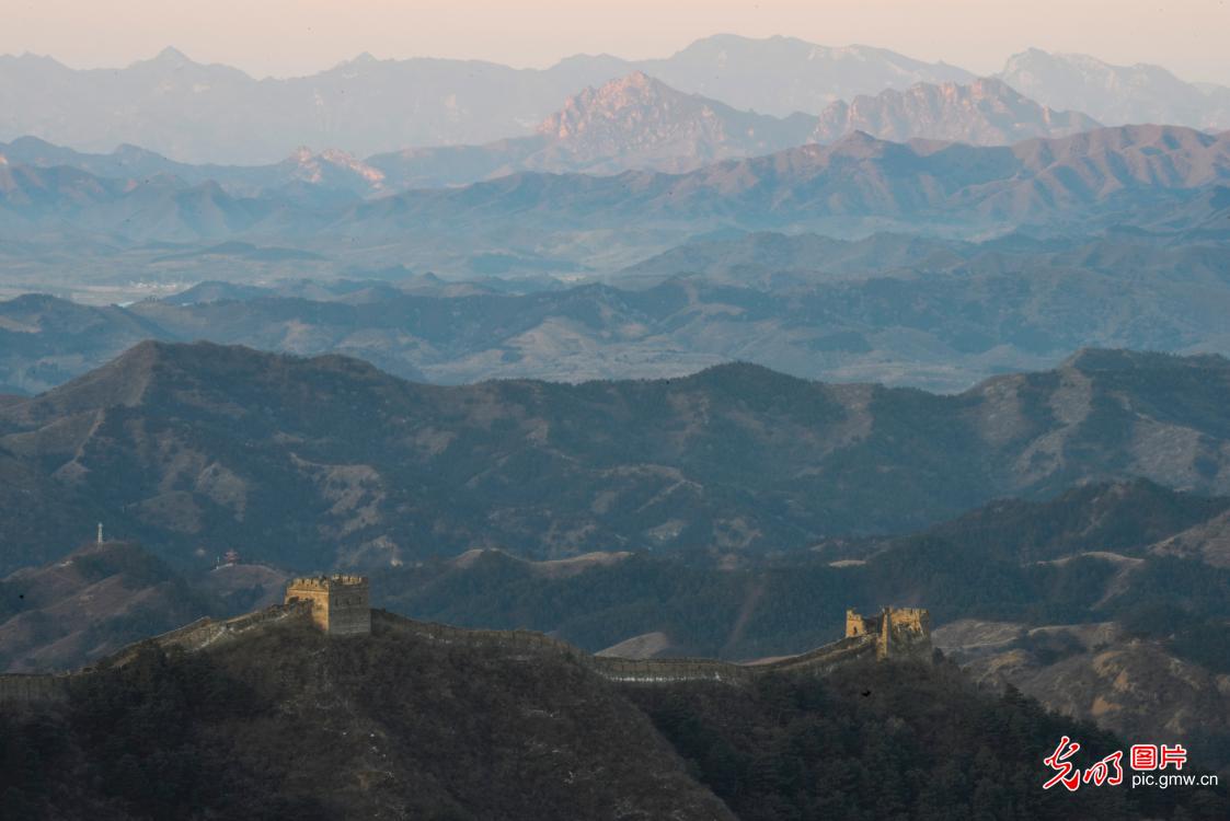 冬日长城 晨景如画