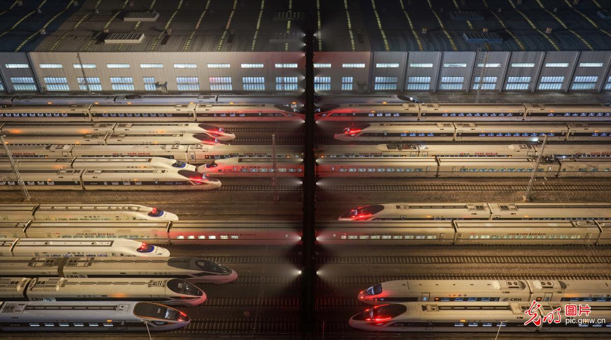 全国铁路1月26日起实行新的列车运行图