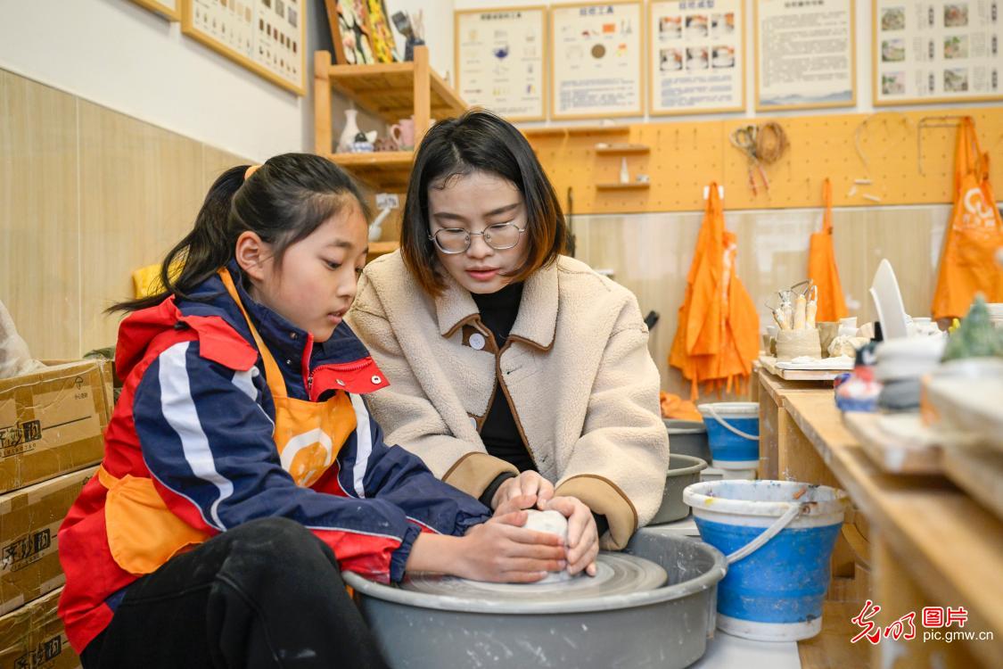 非遗泥塑进校园