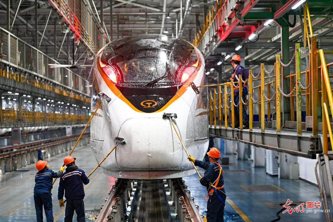 春运备战进行时 全力以赴护平安