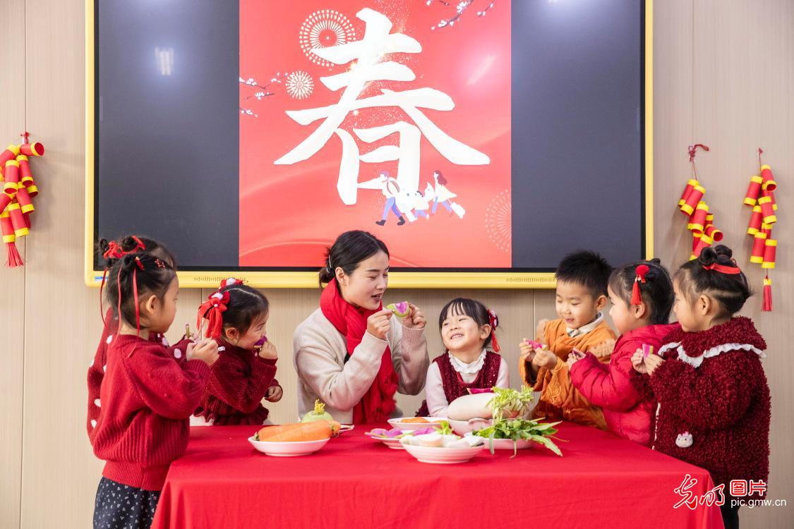 立春风送暖 俗韵满人间