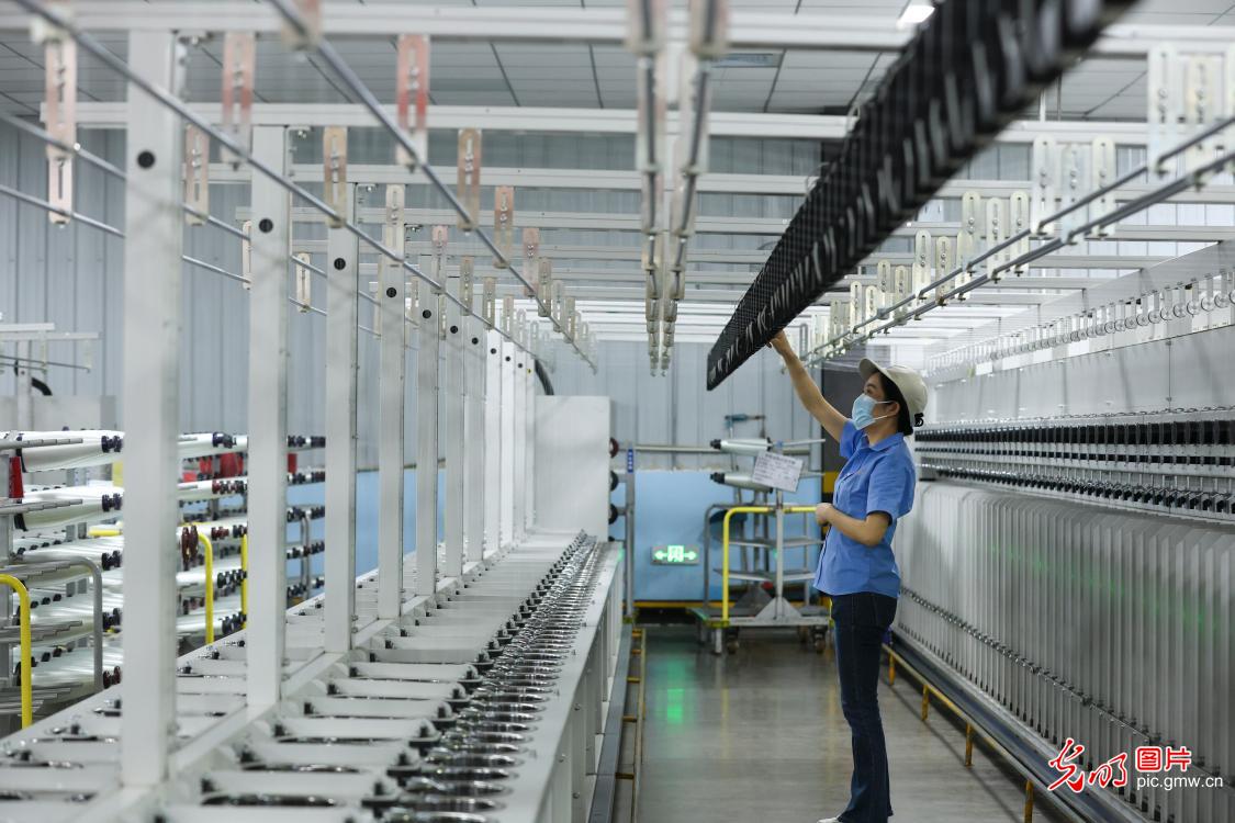 除夕坚守 致敬每一位在岗人 除夕坚守 致敬每一位在岗人