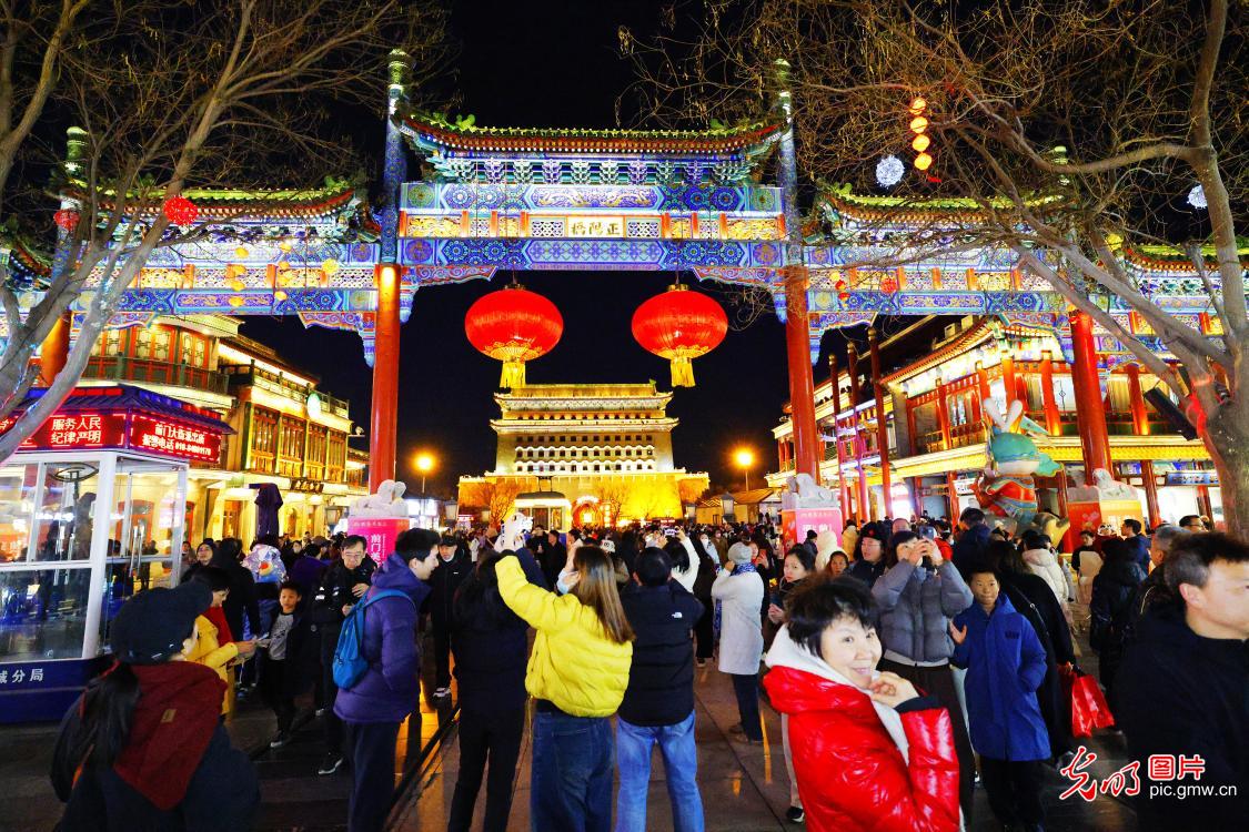 北京坊新春光影引客来