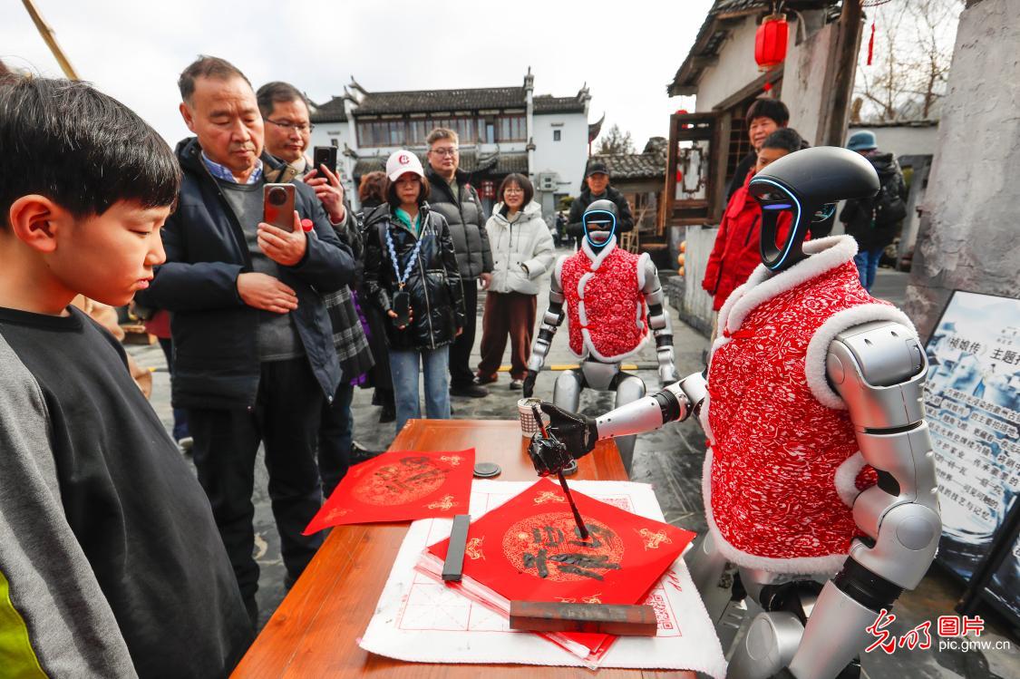 当传统庙会遇上“硬核”科技