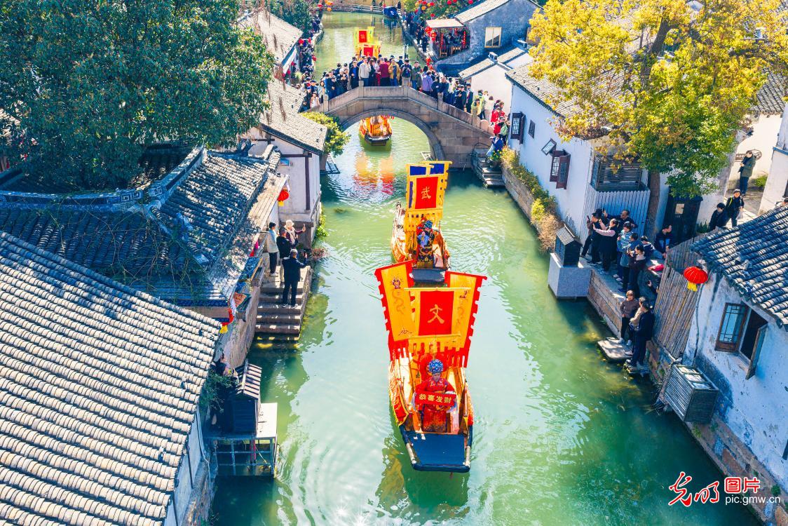 正月初五迎财神 民俗年味里藏着满满新期盼