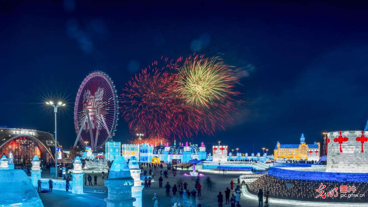 【新春走基层·小镜头里的幸福年】光影绘新春 夜经济让年味更有“烟火劲”