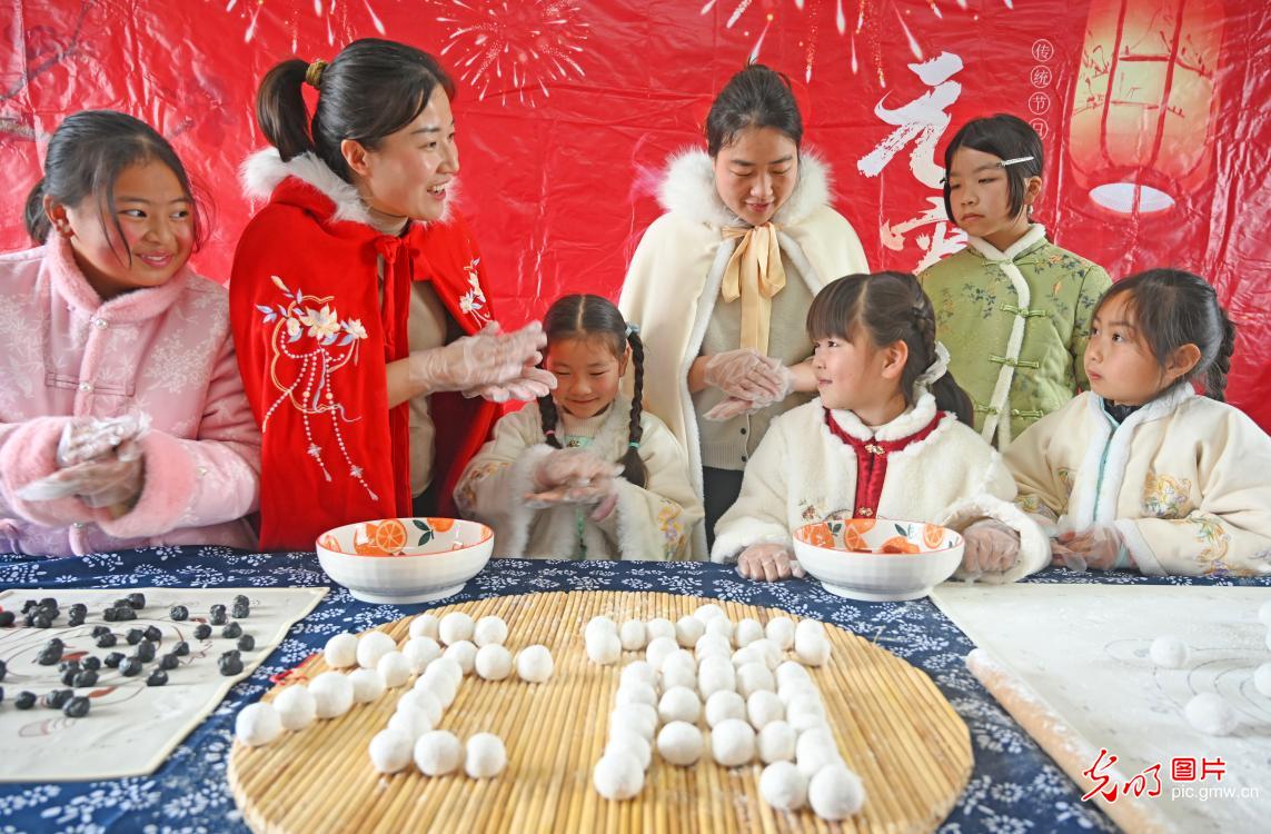 民俗欢腾迎元宵