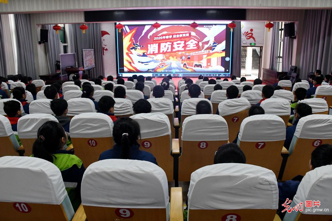 护航开学季 安全进校园