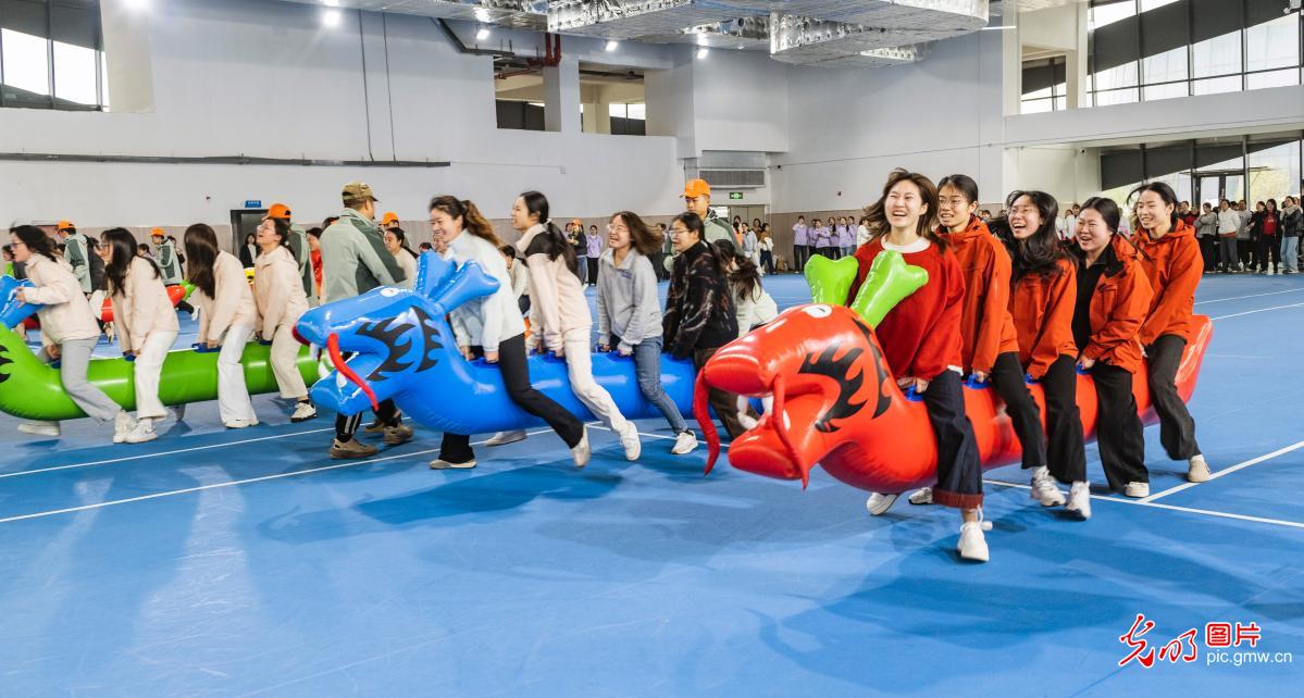 致敬她力量 奋进新征程