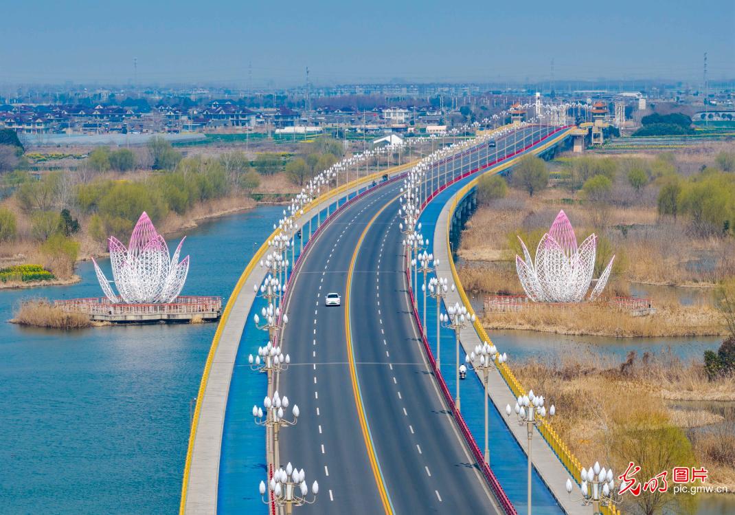 “四好农村路”绘就乡村新画卷