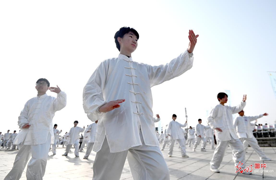 太极传雅韵 健康共同行