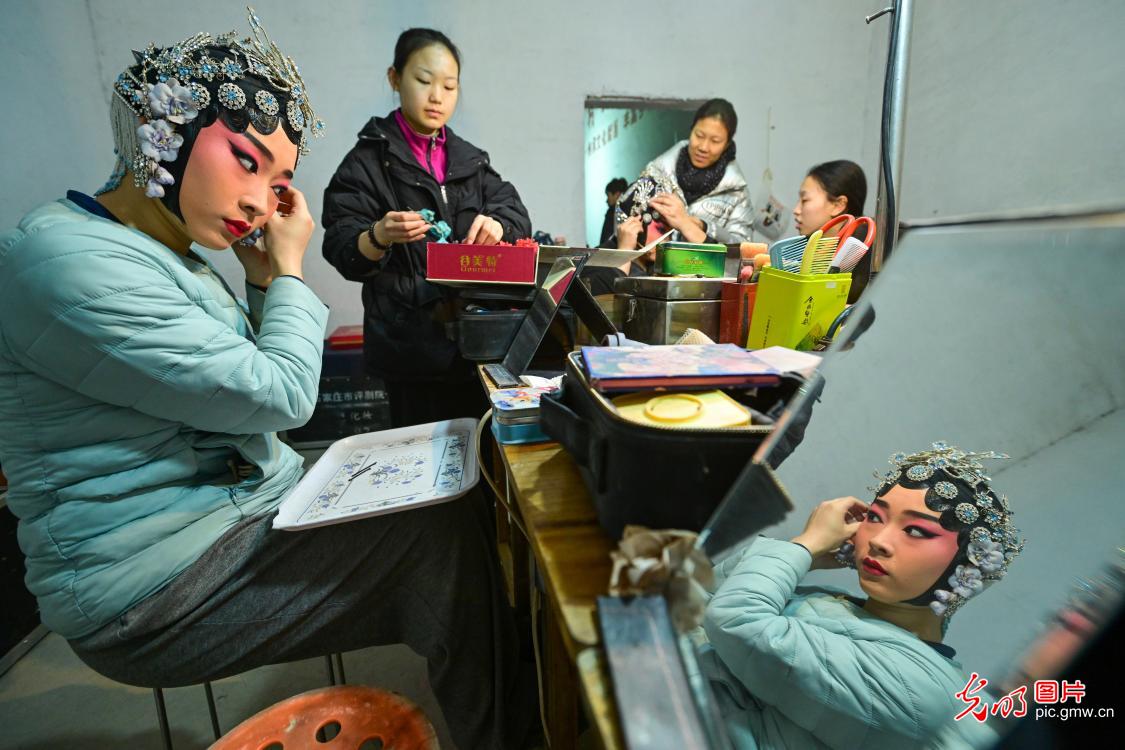 百姓家门口唱响惠民戏