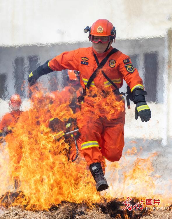 实战实训砺精兵 实战实训砺精兵