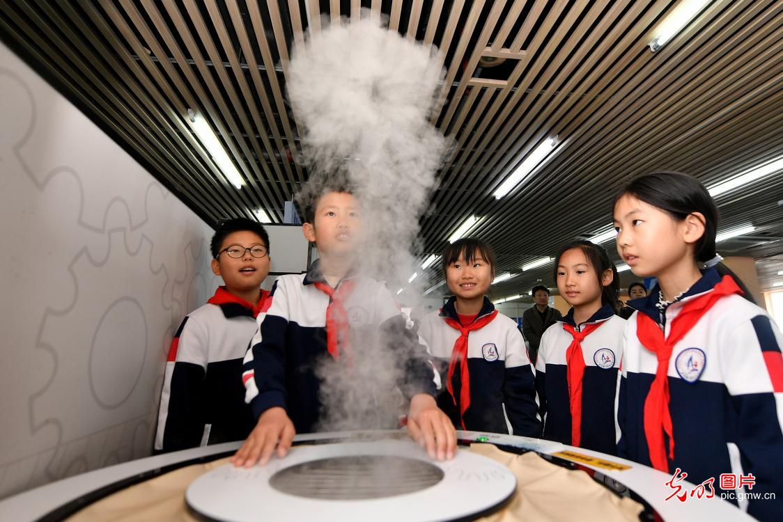 科技馆里享假期