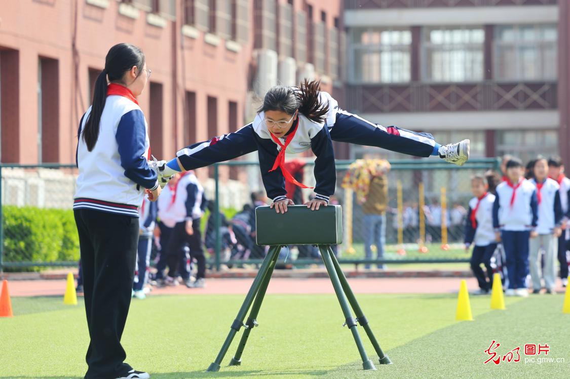 国防教育励青春