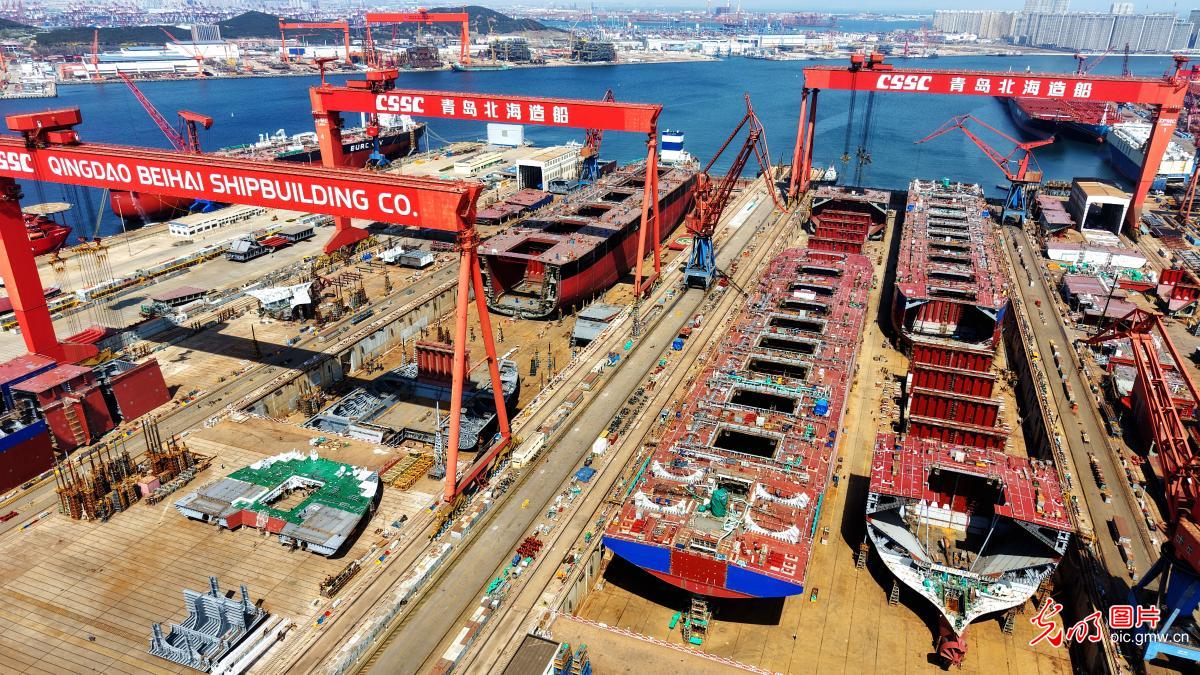 巨轮建造忙 发展势头强