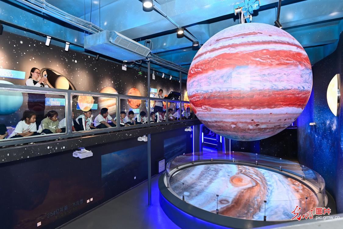 学习航天知识 迎世界航天日