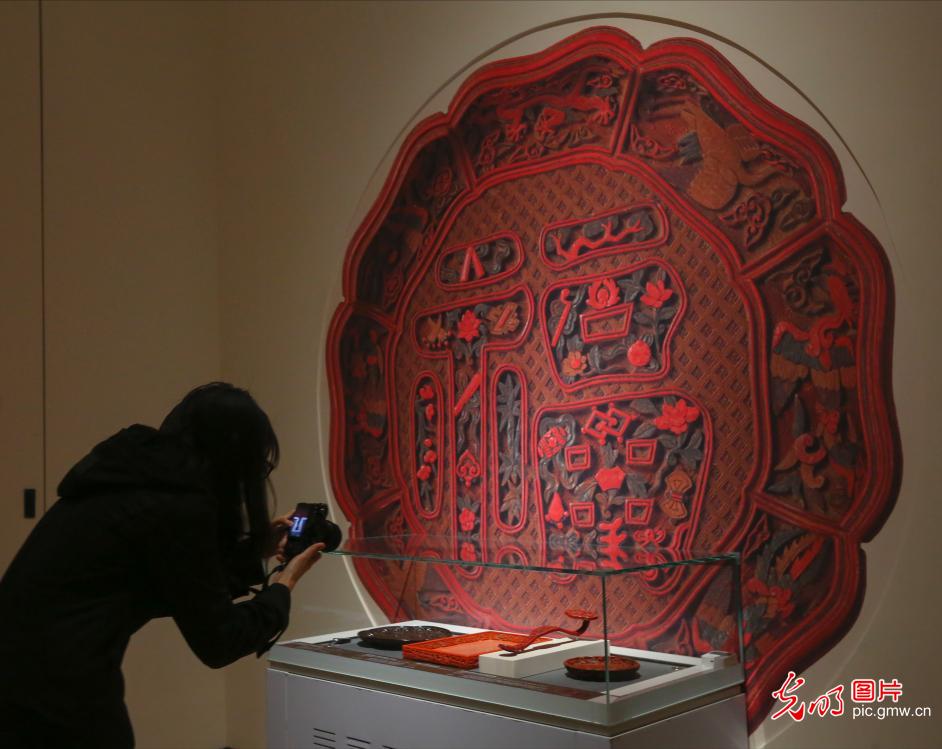 “大漆三章”宋元明清髹饰艺术引观众驻足