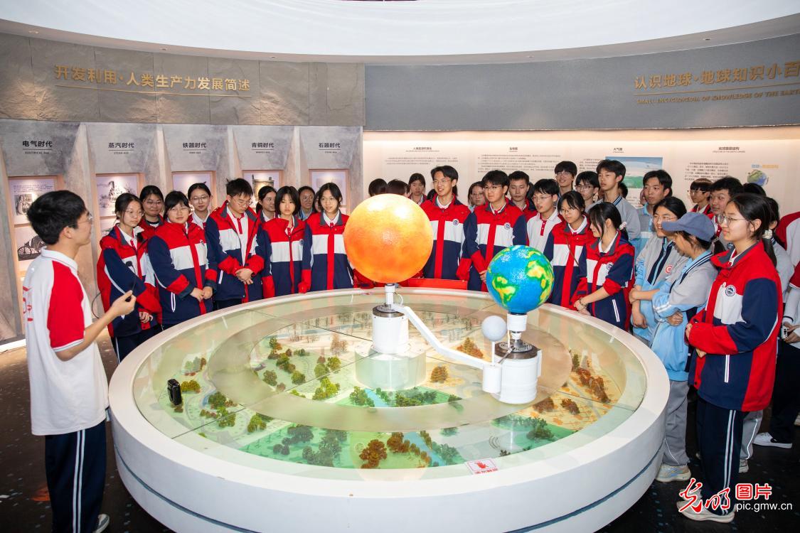 共筑生态梦 守护地球家