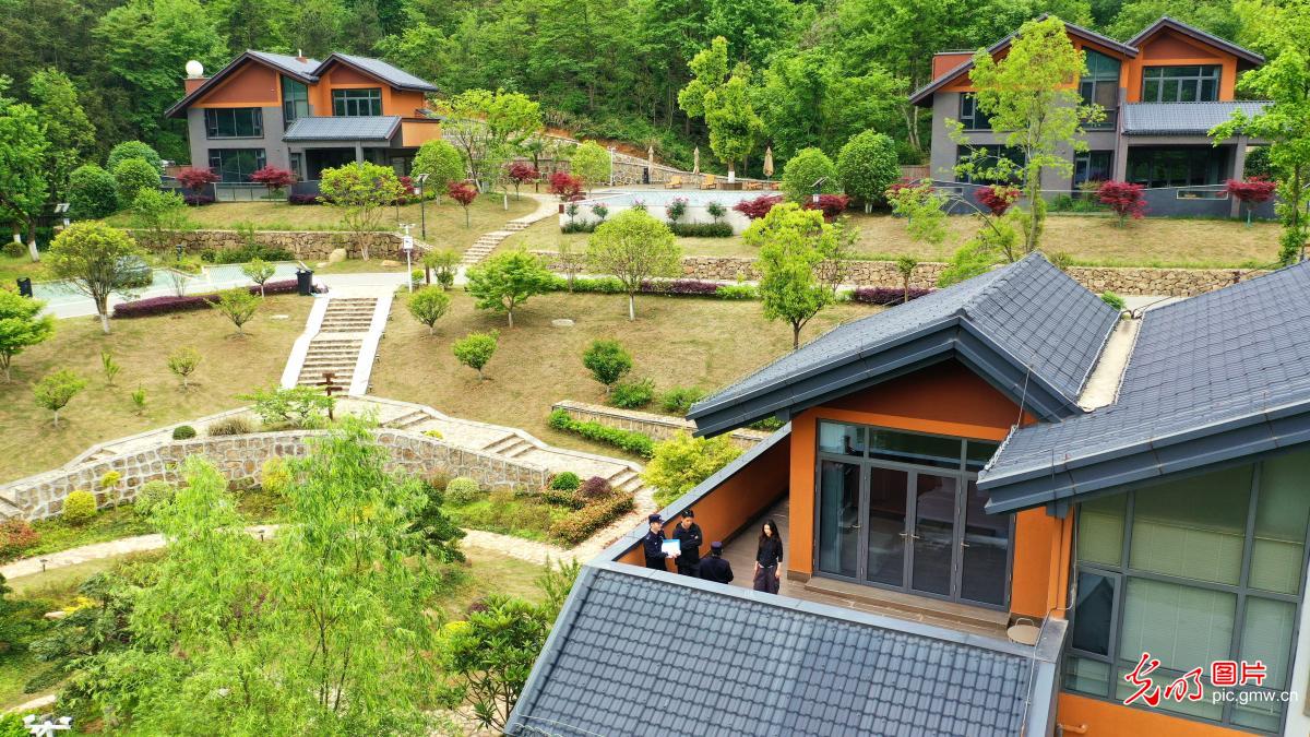 筑牢安全防线 护航五一假期