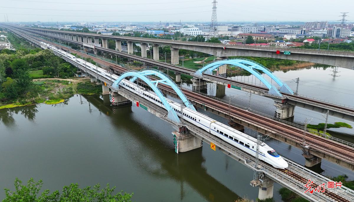 铁路“五一”假期运输今日启动 预计发送旅客1.58亿人次