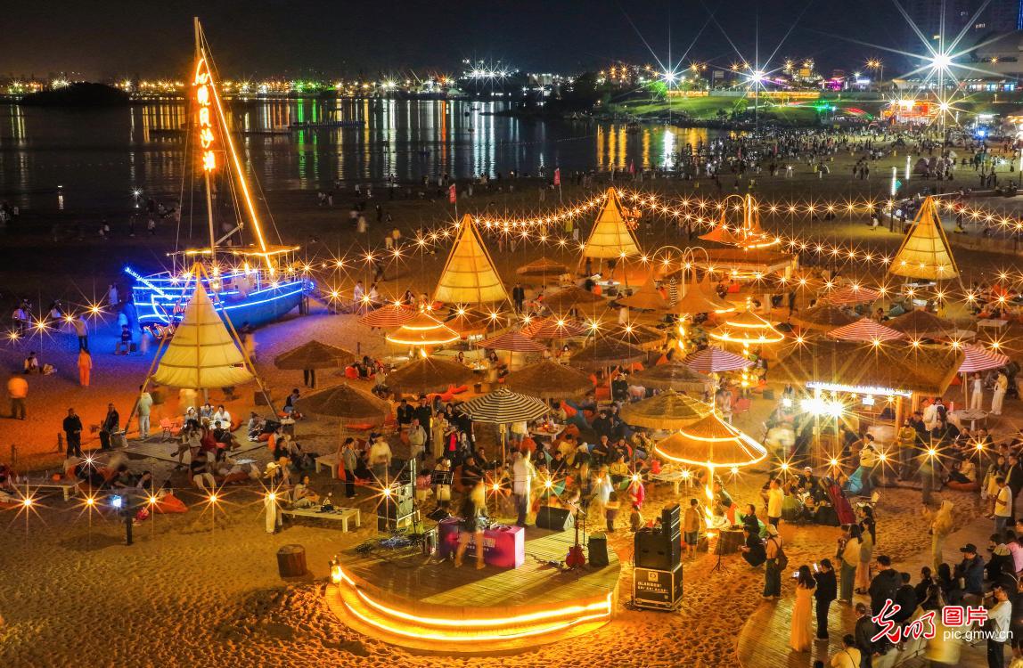 假日文旅聚烟火 夜经济绽放活力